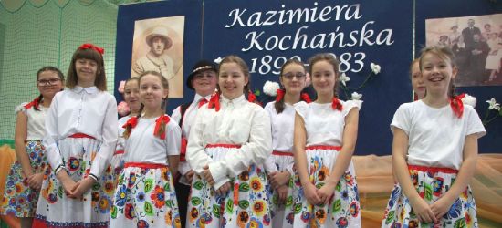 Upamiętniono „Matkę Bukowska”. Zajmowała się wszystkimi ludzkimi sprawami (FILM, ZDJĘCIA)