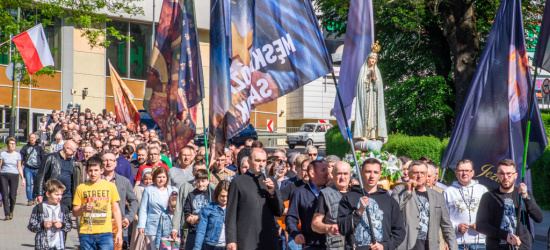 Męski Różaniec w Sanoku. Wyjątkowy przebieg z okazji rocznicy (VIDEO, NOWE ZDJĘCIA)