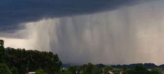 Burze z gradem, porywisty wiatr. Ostrzeżenie 2 stopnia!