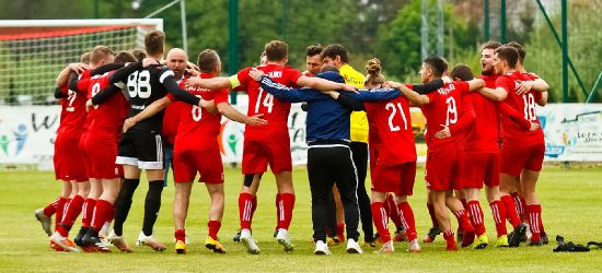 WIKI ogrywa LKS Płowce Stróże Małe 4:1. Dwie bramki Lachiewicza (ZDJĘCIA)