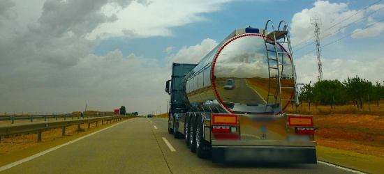 PODKARPACIE. Kompletnie pijany Ukrainiec prowadził cysternę na autostradzie!