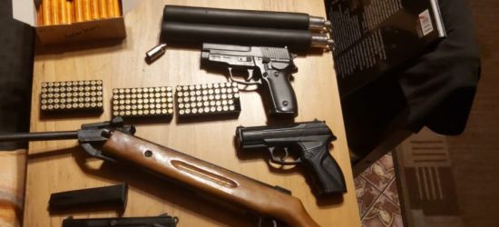 Kupowali broń przez internet. Akcja policji (ZDJĘCIA)