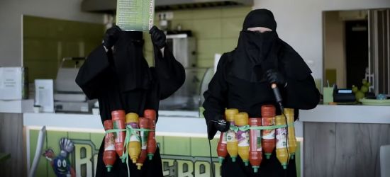 Kontrowersyjna reklama sanockiego baru (VIDEO)