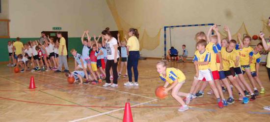 Sportowe zakończenie roku szkolnego w Bukowsku (ZDJĘCIA)