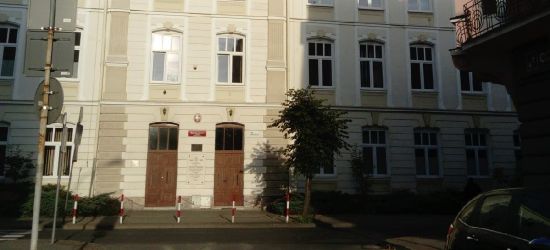 KORONAWIRUS SANOK: Dwóch nauczycieli zakażonych, dwóch na kwarantannie