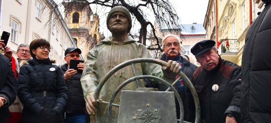 PRZEMYŚL: Uhonorowano postać kapitana Henryka Jaskuły