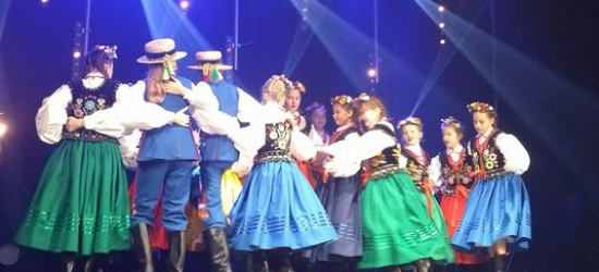 GMINA ZAGÓRZ. Stroje ludowe, warsztaty. Dla zespołu tanecznego „Poruszeni” (ZDJĘCIA)