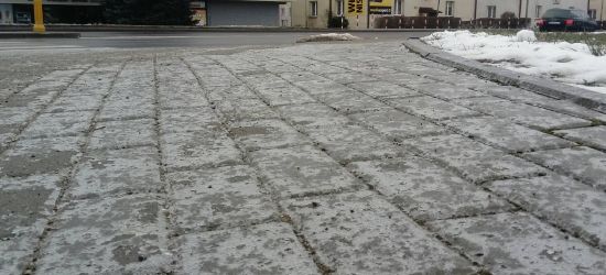 UWAGA! W nocy i nad ranem ślisko!