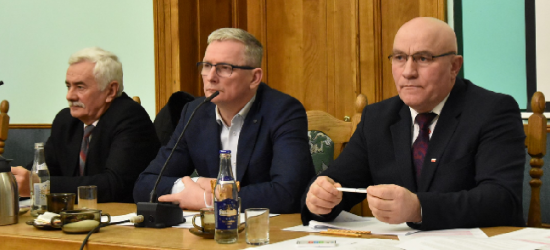 Sesja w powiecie. O czym dyskutować będą radni?