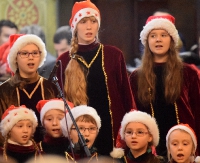 Piękne kolędy, wspaniałe głosy. Wyjątkowy koncert kolęd w niedzielę w sanockiej Farze (FILM, ZDJĘCIA)