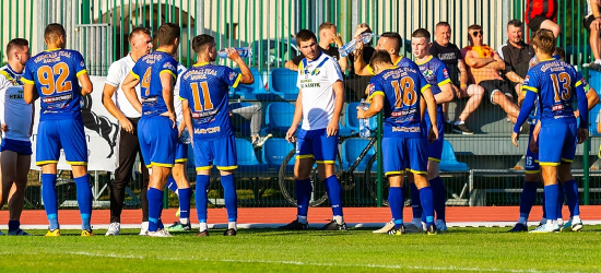 Ekoball Stal wygrywa i wskakuje na fotel lidera!