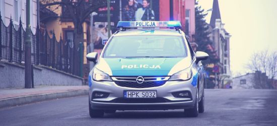 Podają się za funkcjonariuszy CBA. 59-latka straciła oszczędności życia