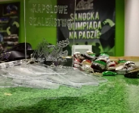 Wychodzą z cienia podwórkowe wspomnienia – „wyścigi na kapsle” (ZDJĘCIA)