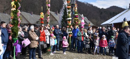 SANOK: Konkurs na najładniejszą palmę, malowanie wielkiej pisanki (PROGRAM)