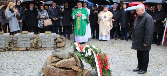 Patriotycznie w Strachocinie. Wizyta Jarosława Kaczyńskiego (VIDEO, FOTO)