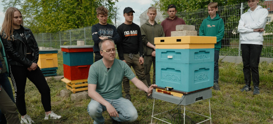 Szkoła w Nowosielcach zrealizowała projekt „Pszczoły Karpackie – nasi dobrodzieje”