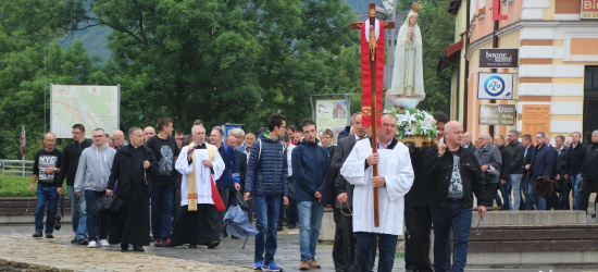 SANOK: Męski Różaniec jednoczy sanoczan! (VIDEO, ZDJĘCIA)