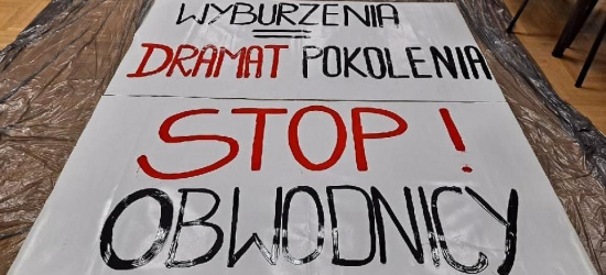 „Precz z łapami od naszych domów”! Nie chcą obwodnicy! (ZDJĘCIA)