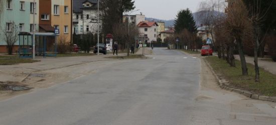 UL. TRAUGUTTA: 17 nowych miejsc parkingowych. Udogodnienia dla niewidomych (ZDJĘCIA)
