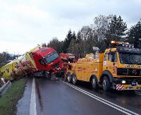 W Pisarowcach tir przez kilka godzin blokował drogę (ZDJĘCIA)