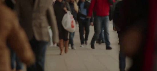 Człowiek, który przedawkował, przestaje oddychać i umiera (VIDEO)