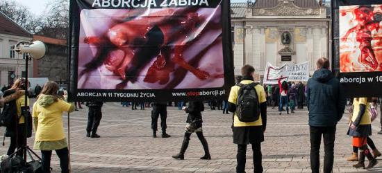 Sanoczanin walczy z „legalnym zabijaniem dzieci” w Polsce (ZDJĘCIA)