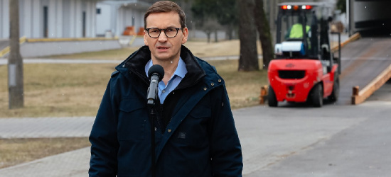 MORAWIECKI: Rosja wykorzystuje dzieci i kobiety jako żywe tarcze (KONFERENCJA, VIDEO)