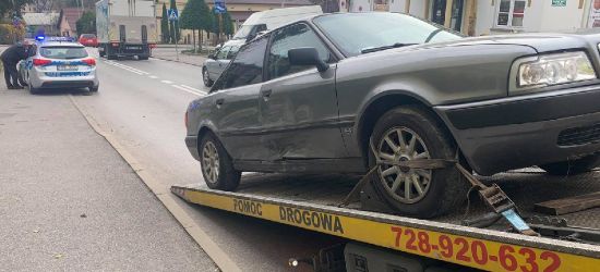 Policjant zderzył się z 27-latkiem jadącym pod prąd!