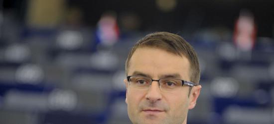 Dzieci w szkole, a rodzice na libacji