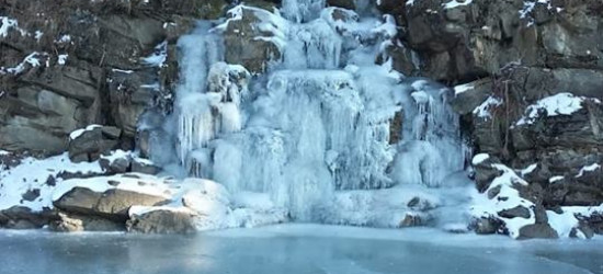 BIESZCZADY: Temperatura na plusie, a tu takie lodowe cudeńka (FOTO)