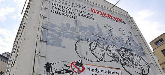 Murale i naklejki mają zachęcać do trzeźwości za kierownicą