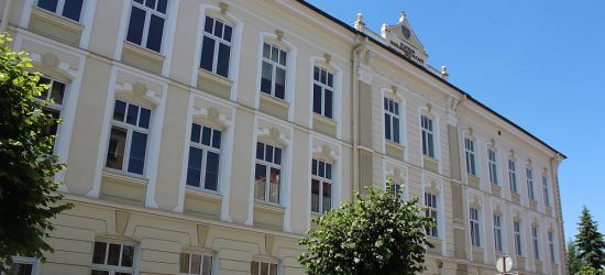 SANOK: Konkursy na dyrektorów szkół. Kto się zgłosił?