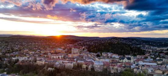 Uwaga, burze nad powiatem sanockim! Ostrzeżenie IMGW drugiego stopnia