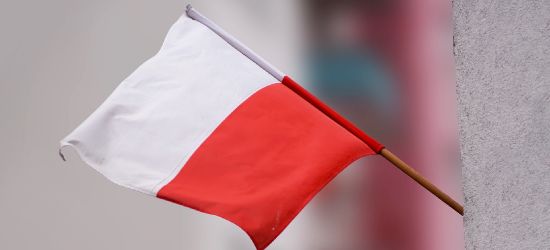Sanocka młodzież z biało-czerwoną! Akcja #WywieśFlagę