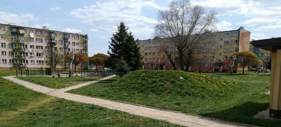SANOK: 40-latek zaatakowany przed sklepem. Z ranami kłutymi trafił do szpitala