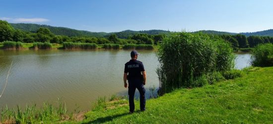 SANOK. Policjanci sprawdzają tereny nad wodą