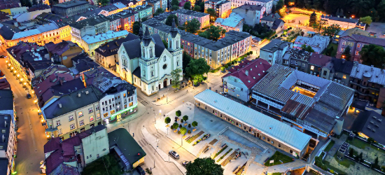 Potańcówka na zakończenie wakacji w Sanoku. Naucz się tańczyć z MDK!