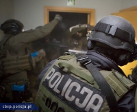 Policja najlepiej ocenianą formacją mundurową (ZDJĘCIA, WYKRESY)