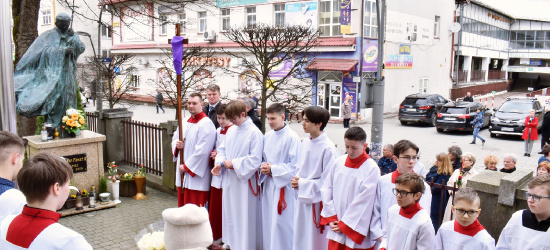 Sanoczanie oddali hołd św. Janowi Pawłowi II (ZDJĘCIA)