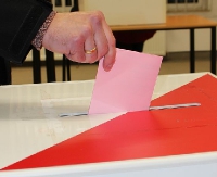 Koniec z epoką „dożywotnich” wójtów, burmistrzów i prezydentów? PiS chce wprowadzić limit kadencji