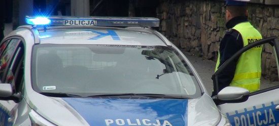 Awanturował się, był pijany. Miał zawiniątka z narkotykami?