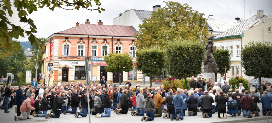 SANOK: Już w sobotę kolejny „Męski Różaniec”