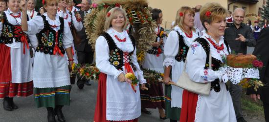 Święto plonów w Gminie Sanok. Żniwa zakończone, czas świętować (ZDJĘCIA)