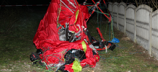 Tragedia w Knapach. „Paralotnia spadła kilkanaście sekund po wzbiciu się” (ZDJĘCIE)